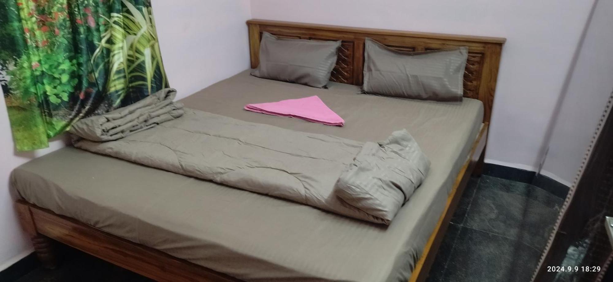 Adhi Linga Home Stay Tiruvannāmalai Buitenkant foto