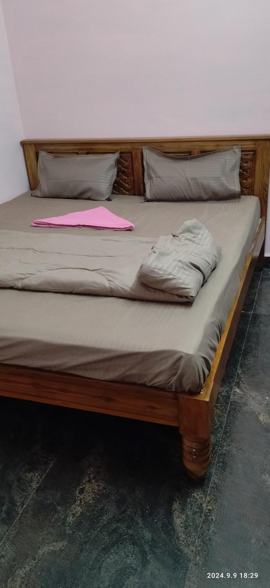 Adhi Linga Home Stay Tiruvannāmalai Buitenkant foto